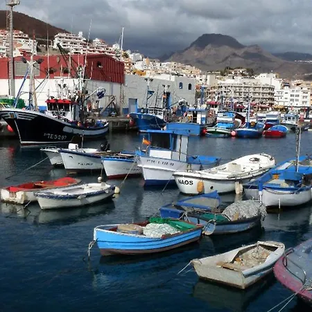 아파트 Luxury Sea View Penthouse, Hortensia Apartments, Cristianos, Tenerife *