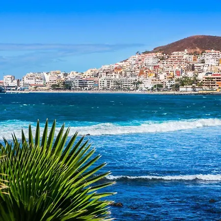 Luxury Sea View Penthouse, Hortensia Apartments, Cristianos, Tenerife 아파트