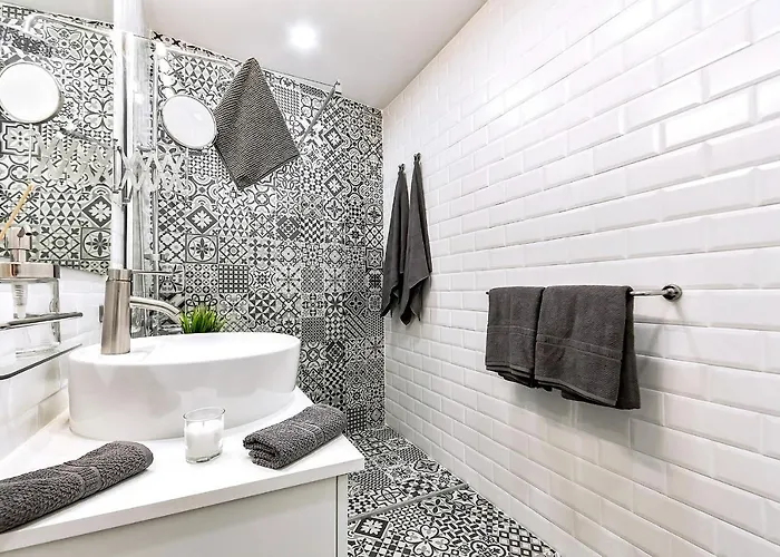 Luxury Penthouse Sea View Apartments, Cristianos, Tenerife * 洛斯克里斯蒂亚诺斯