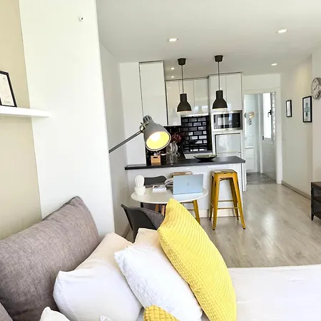 Luxury Sea View Penthouse, Hortensia Apartments, Los Cristianos, Tenerife * 洛斯克里斯蒂亚诺斯